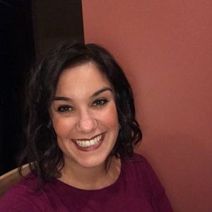 Meet your Posher, Courtney